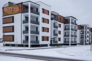 Balkon perforowany z blachy nierdzewnej